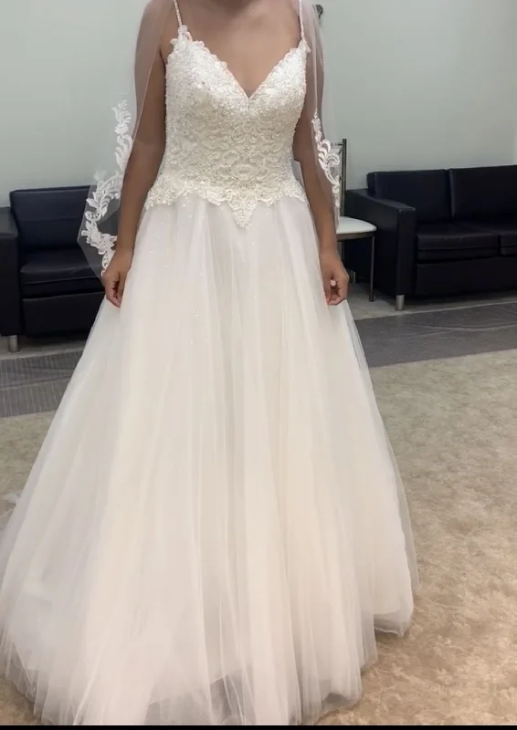 Limited Edition Allure Bridals 3150