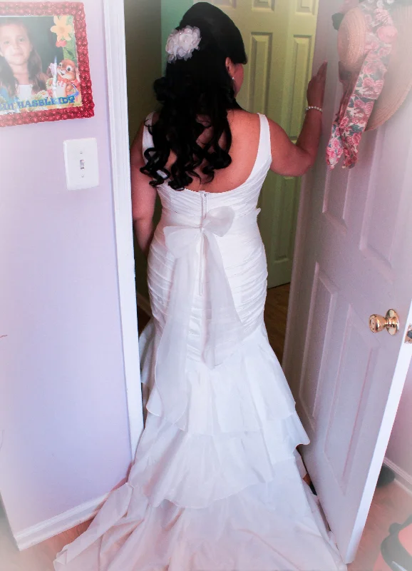 Mega Sale David's Bridal Taffeta Mermaid Wedding Dress
