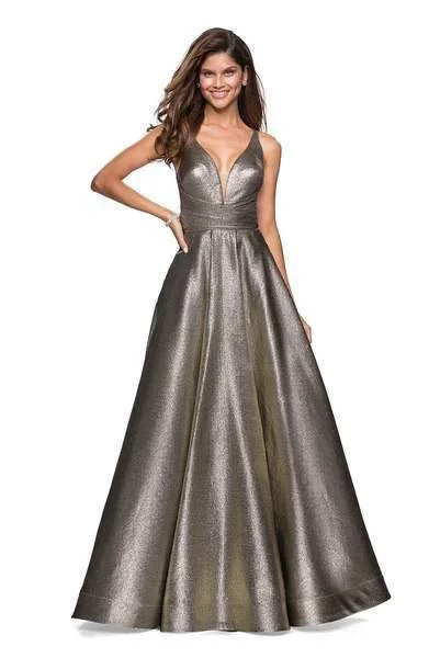 Can't Miss La Femme - Metallic Deep V-neck Pleated Ballgown 27532 - 1 pc Gold/Black In Size 4 Available Can't Miss La Femme - Metallic Deep V-neck Pleated Ballgown 27532 - 1 pc Gold/Black In Size 4 Available