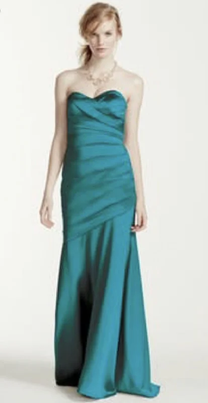 YEAR-End Clearance David's Bridal