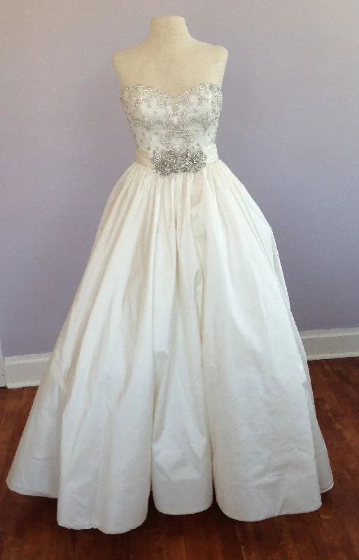 Closeout Sale Anne Barge Antoinette