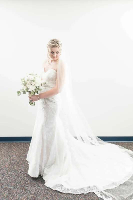 Clearance Event Allure Bridals 3111