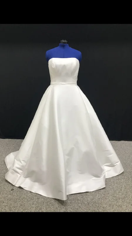 Exclusive Deal Allure Bridals 3065