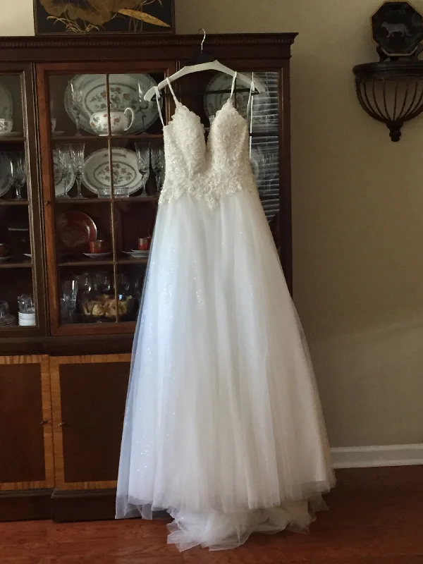 Last Chance Allure Bridals 3150