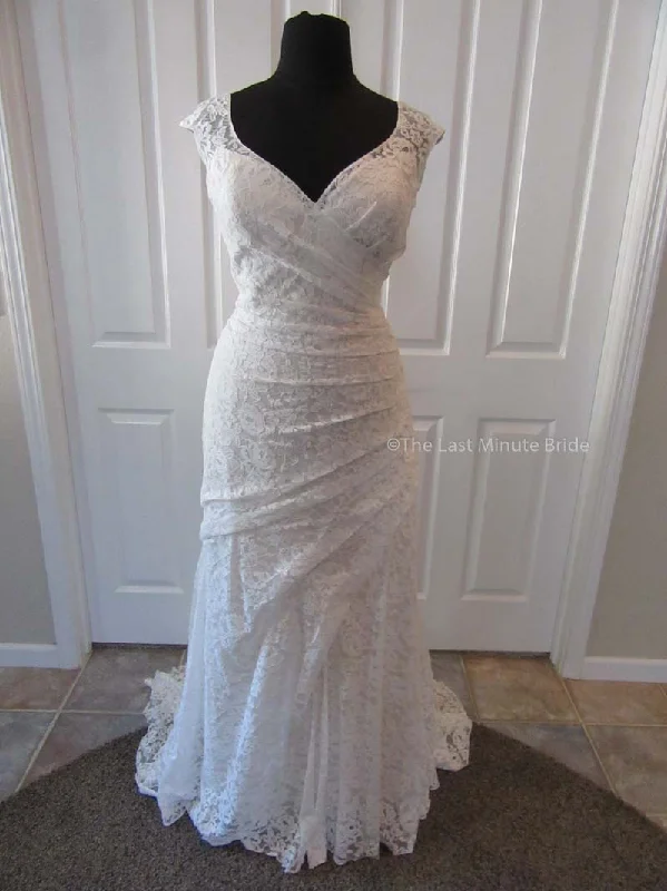 Daily Deals Allure Bridals 3104