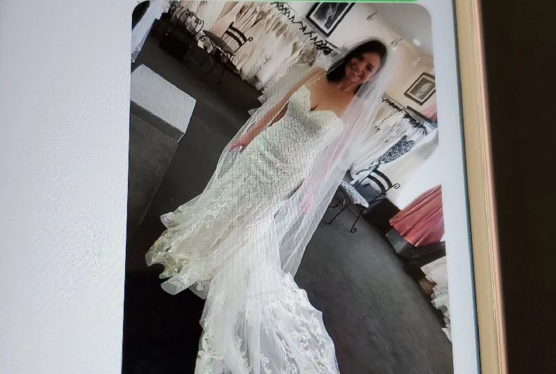 Super Deal Allure Bridals 3208