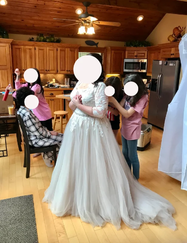 Can't Miss Allure Bridals 3154