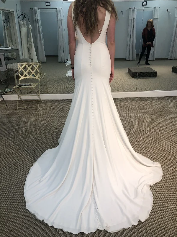 Blowout Deals Allure Bridals 3101
