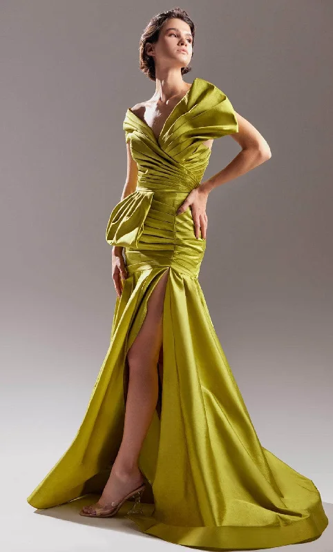 Holiday Sale MNM COUTURE G1542 - Pleated Detail Mermaid Dress