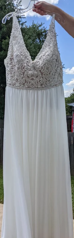 Get It Before It’s Gone Allure Bridals 3166