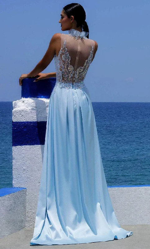 Mega Deal MNM COUTURE K3996 - Ruffled Halter Prom Gown