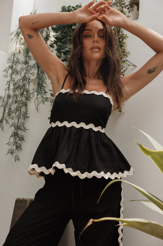 Reduced Prices Mollymook Top - Black Cream
