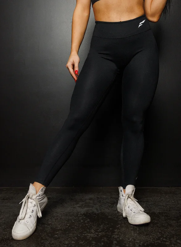 Midnight Sale ESSENTIAL LEGGING - BLACK