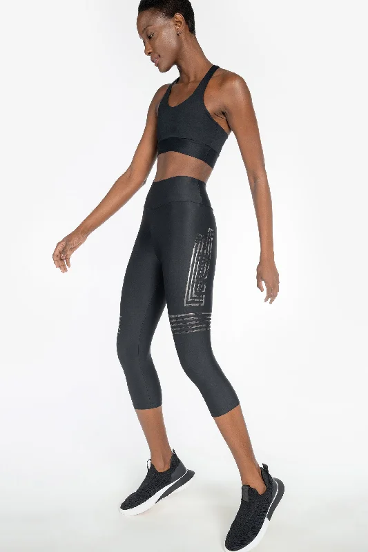 Exclusive Online Offer Icon Graphic Capri Leggings