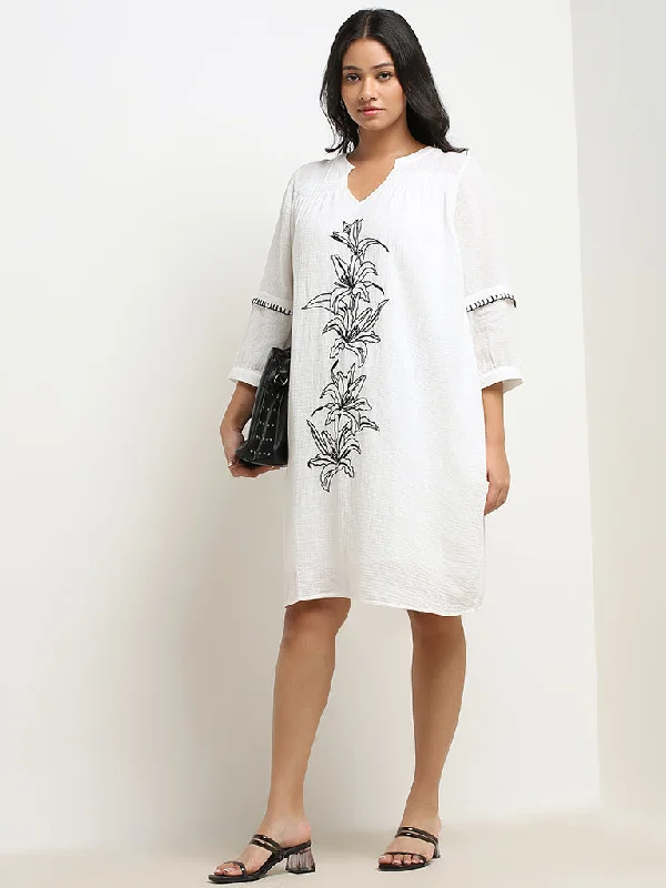 Low Prices Gia White Crinkle Textured Embroidered Straight Cotton Dress