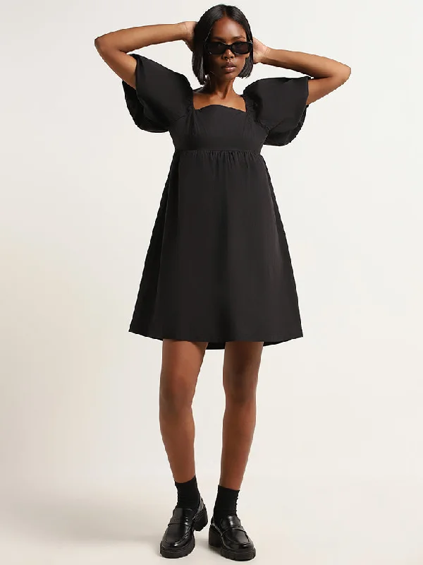 Savings Galore Nuon Black Cotton A-Line Dress