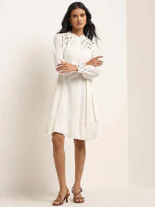 Time-Limited Offer Wardrobe Ivory Cut-Out Embroidered Straight Dress with Belt