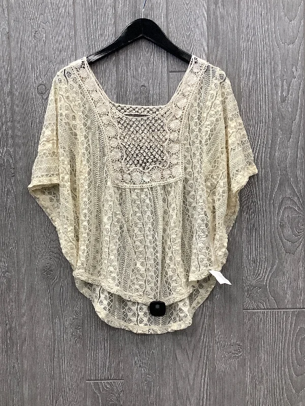 Can't Miss Blouse Short Sleeve By Maurices In Cream, Size: S