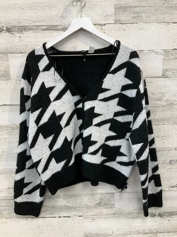 Crazy Deals Sweater Cardigan By Divided In Black White, Size: L