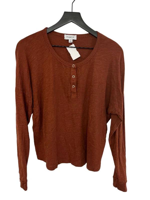 Price Buster Top Long Sleeve By Evereve In Brown, Size: M