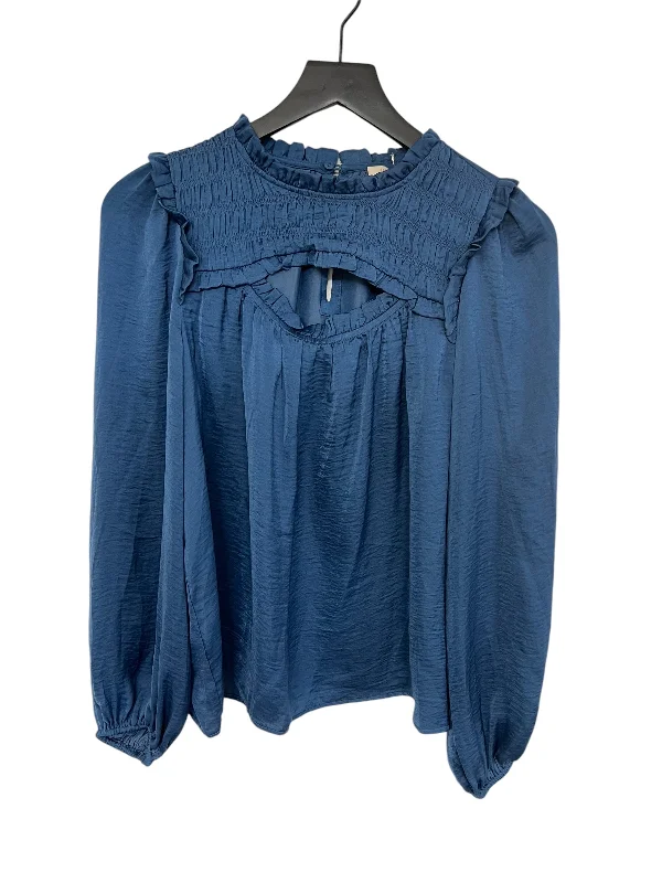 Weekend Flash Sale Top Long Sleeve By Skies Are Blue In Blue, Size: S