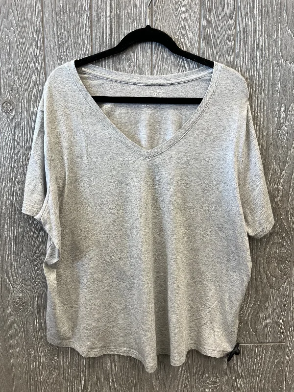 Savings Galore Top Short Sleeve Basic By Terra & Sky In Grey, Size: 2x