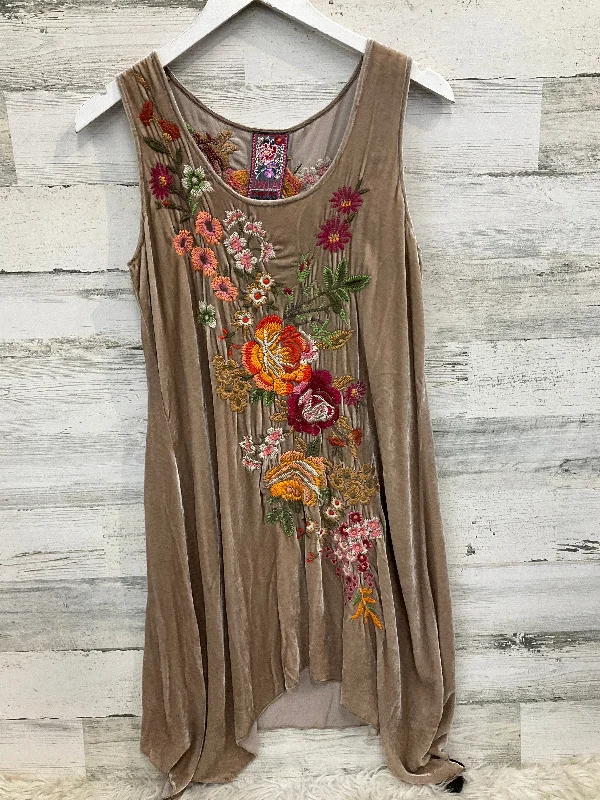 Deep Discounts Tunic Sleeveless By Johnny Was In Tan, Size: S