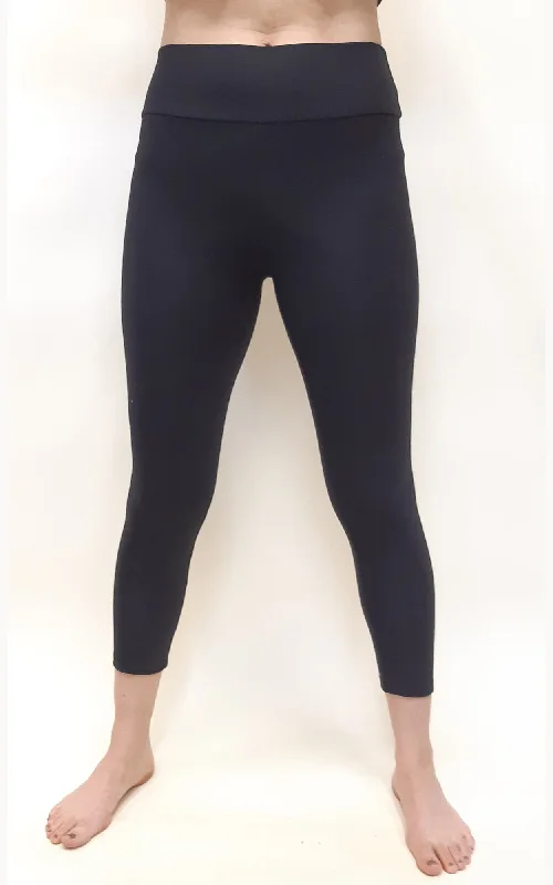 Deep Discounts Bamboo Capri Leggings Tights - Black