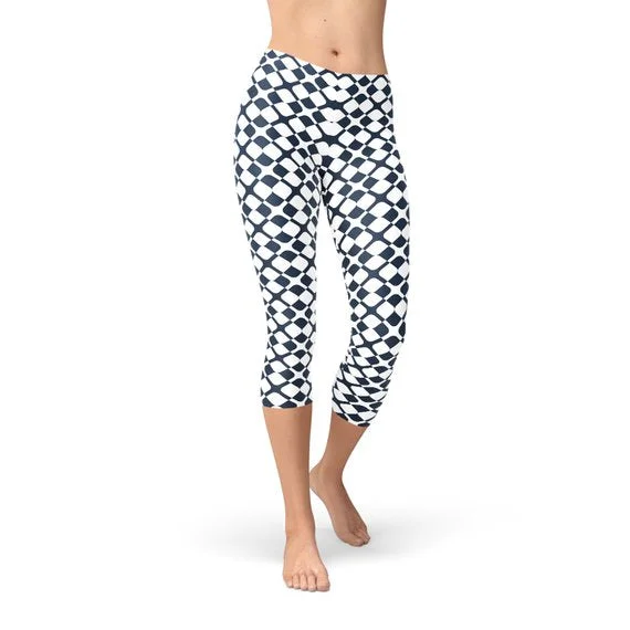 Overstock Womens Geometric Blue Tile Capri Leggings